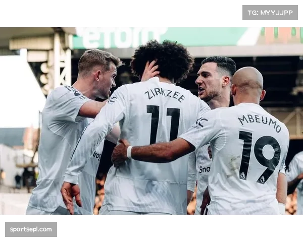 曼联中场B费谈及主罚定位球心得：压力、练习与对门将习惯的研究